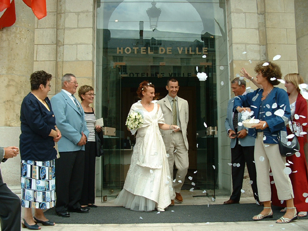 Comment se passe un mariage civil ?