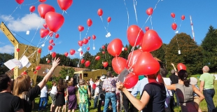 Lâcher de ballons pour un mariage : comment l'organiser soi-même