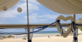Organiser un mariage sur la plage : où, comment et idées