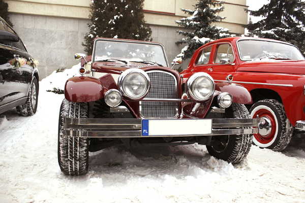 Voiture rétro pour mariés