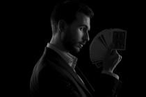 Lucas Nolan - Magicien Mentaliste Hypnotiseur
