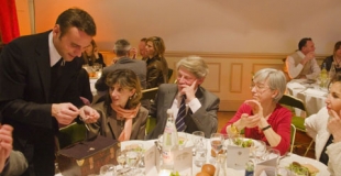 Magie rapprochée pour mariage