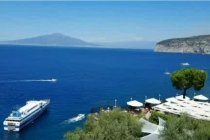 Vue sur la mer et le Vésuve