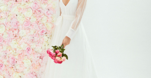 Robe de mariée vegan princesse à manches longues et dos nu transparent sur mesure  - Créatrice de ro